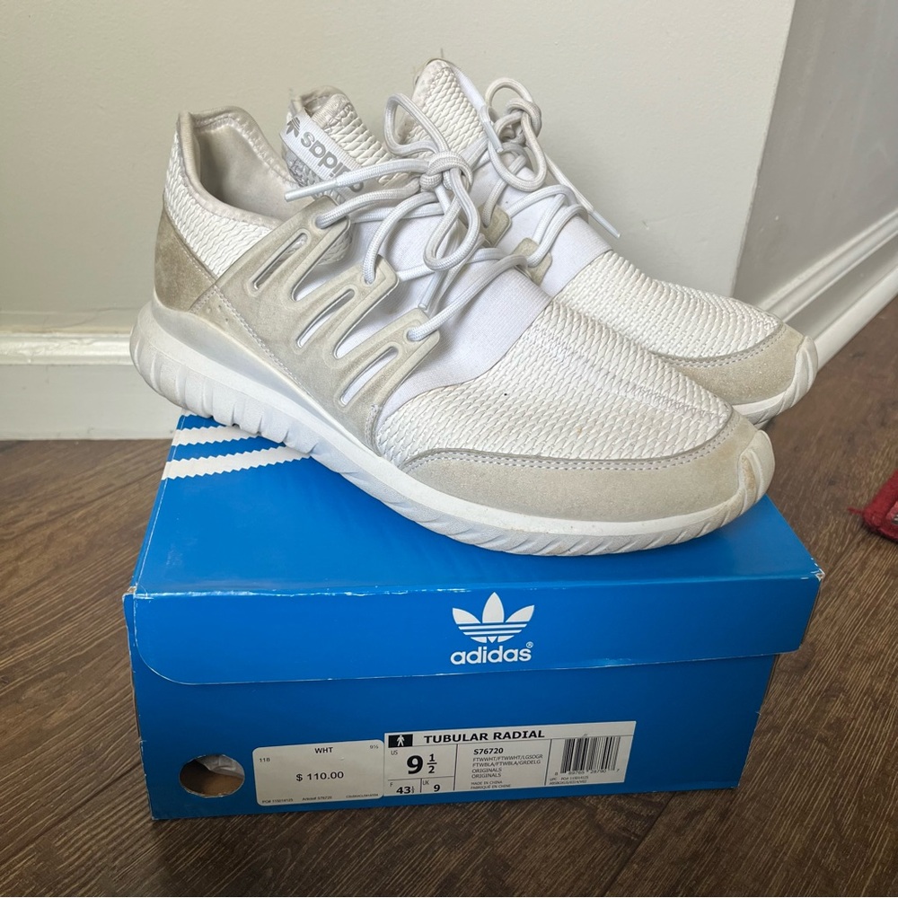 Adidas White and Cream Sneakers with Chunky Midsole